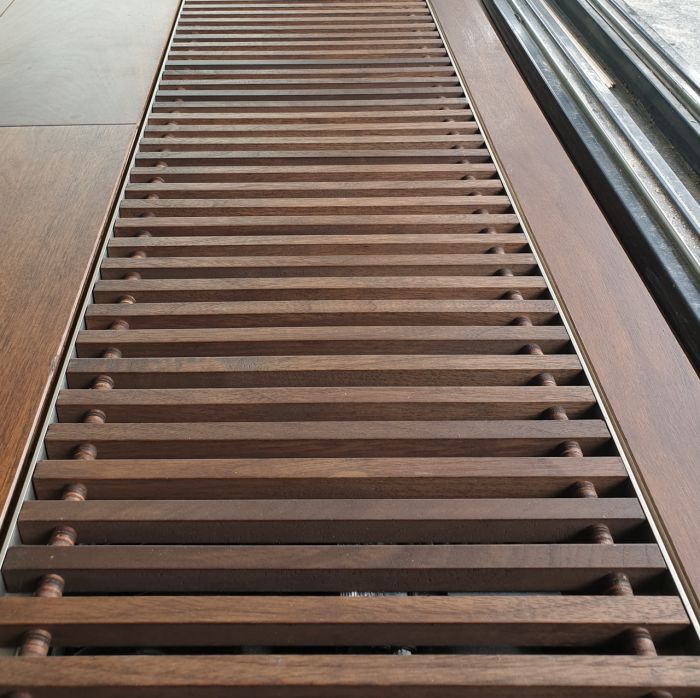 Решітка дерев'яна для конвектора Teplowatt Дуб 2000х200 з висотою 16 мм